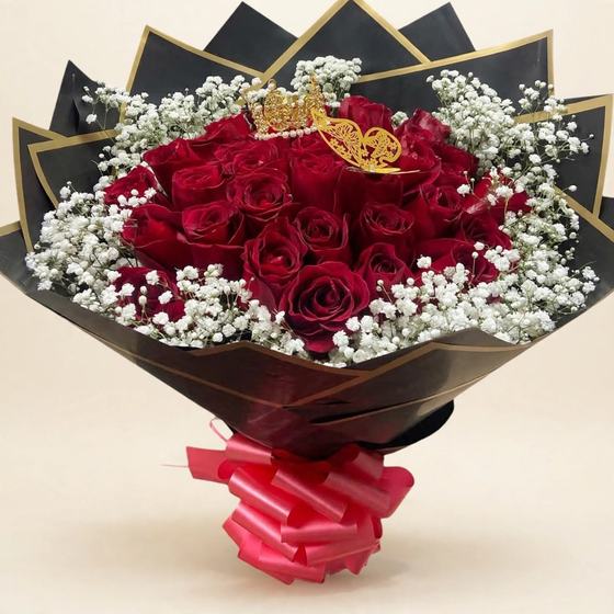 Red rose bouquet for an anniversary